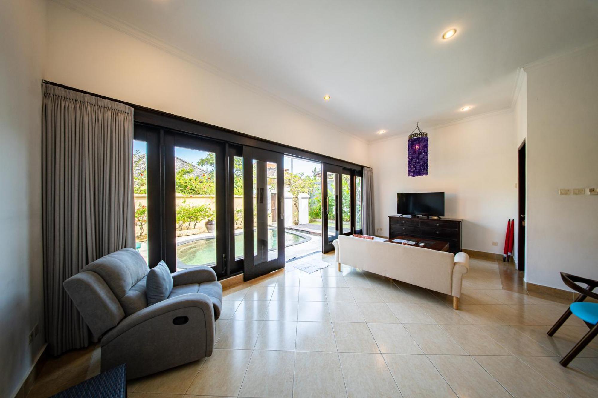 The Tukad Villa Seminyak Exterior foto