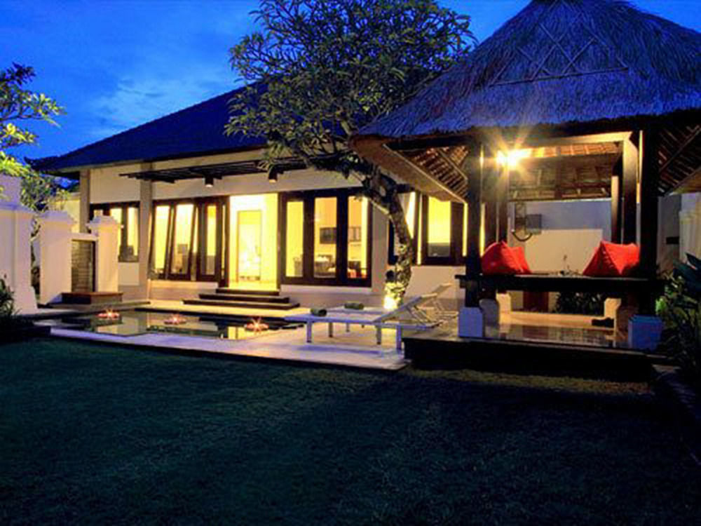 The Tukad Villa Seminyak Exterior foto